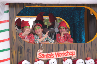Santa_Parade_02